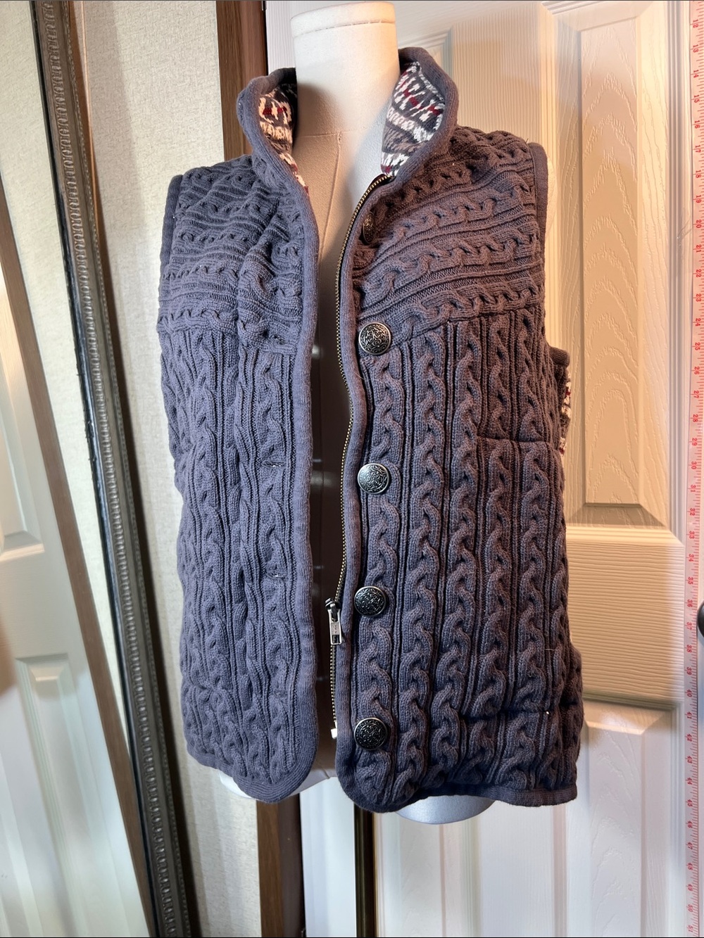 Quilted Cable-Knit Vest in Charcoal Gray - Women's Layering Vest